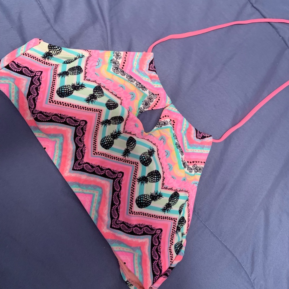 Bathing suit top